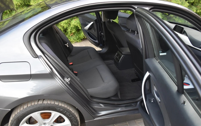 BMW Seria 3 cena 39999 przebieg: 224082, rok produkcji 2012 z Pakość małe 781